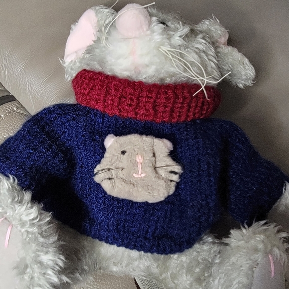 1995 Fiesta T.C. Dawson Plush Mouse with a Cat Sweater Burgundy and Blue 9" - Picture 4 of 5